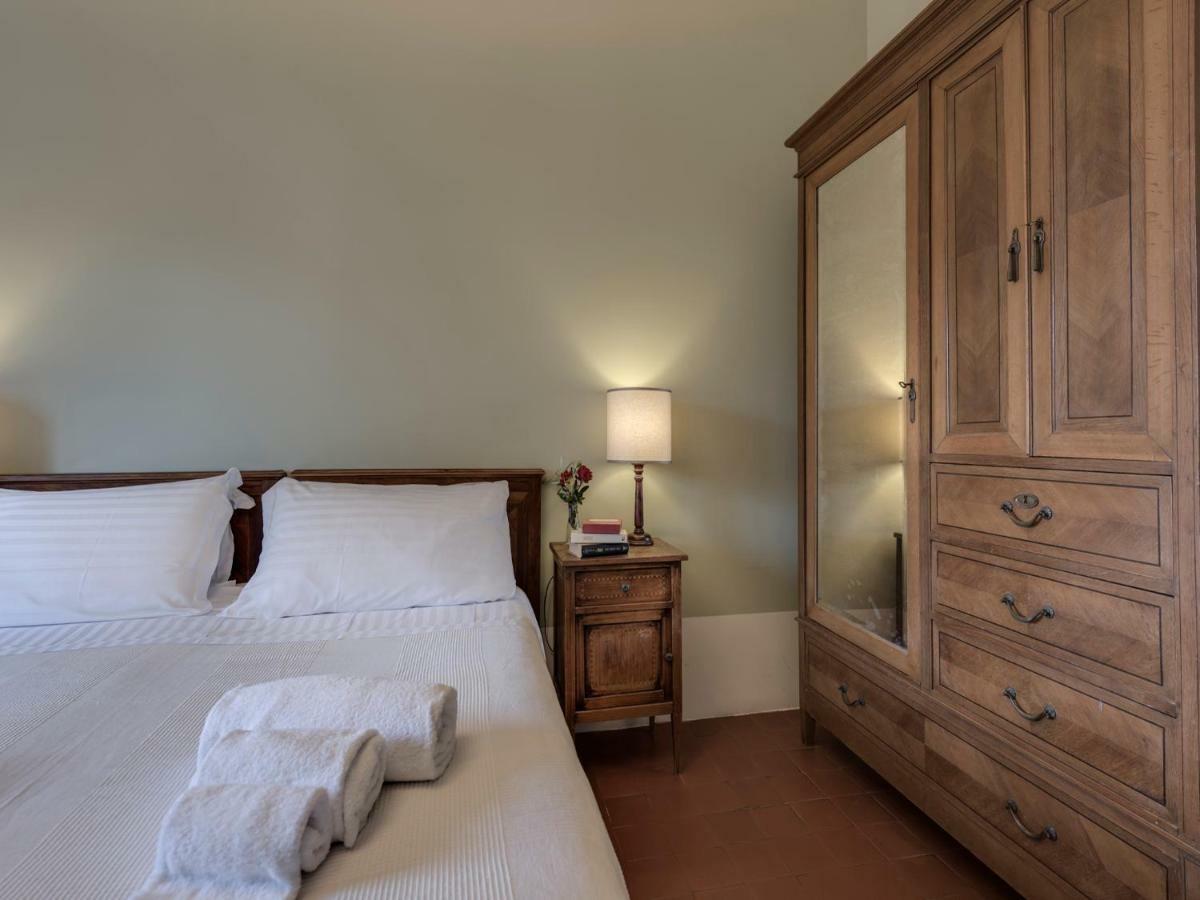 Seano Tenuta Di Capezzana B&B 외부 사진